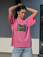 Женская футболка оверсайз 40-46 брендированная леопард и надпись красная / розовая / белая / чёрная