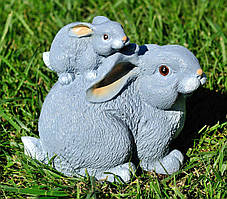 Садова фігура Зайчиха з зайченям