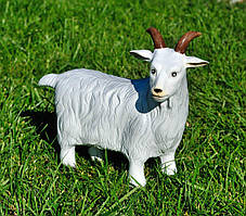 Садова фігура Козлик