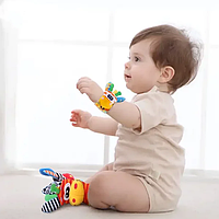 Комплект носки погремушки и детские браслеты погремушки, развивающие носочки игрушки на ножки и ручки