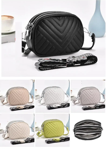 Сумочка жіноча крос-боді стьобана 20*15 см на три відділення зі штучної шкіри у різних кольорах Liza, фото 1