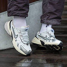 Чоловічі кросівки Nike V2K Run Summit White Metallic Silver FD0736-100, фото 4
