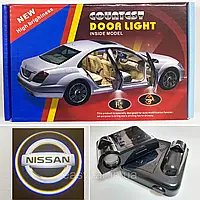 Универсальная подсветка двери Nissan Ниссан Lazer door logo light на батерейках