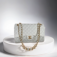 Женская брендовая сумочка клатч из эко-кожи Chanel Шанель с ручкой через плечо белая