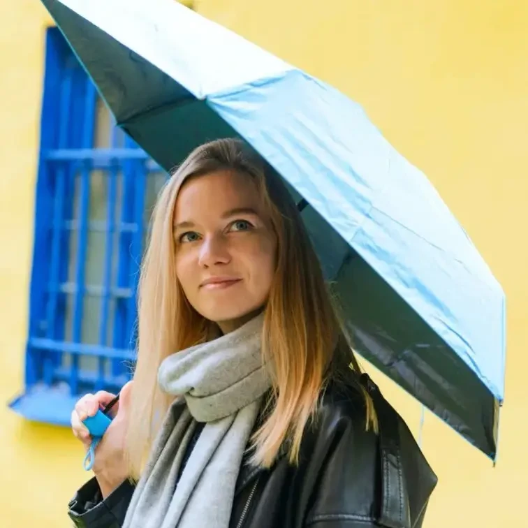 Карманный мини зонт в футляре маленький дорожный для сумки женский зонтик складной капсульная парасолька - фото 8 - id-p2209845730