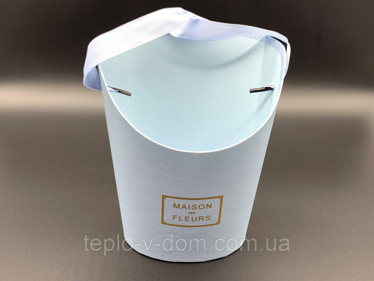 Коробки для квітів з ручкою. Колір блакитний. 19х15см