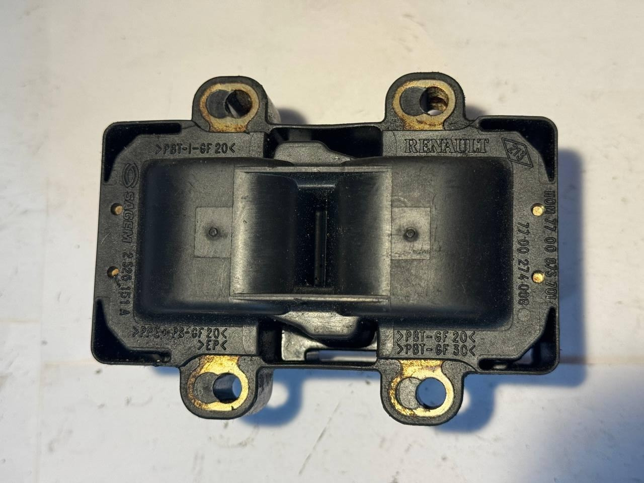 Катушка запалювання Renault 77 00 873 701 / 7700873701 / 7700274008 / 2526151A