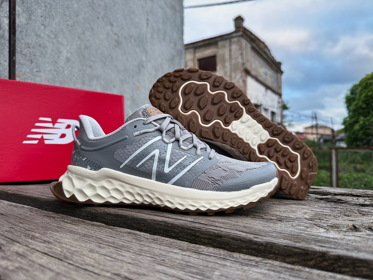 Чоловічі кросівки New Balance Fresh Foam Garoé MTGAROEG сірий Оригінал