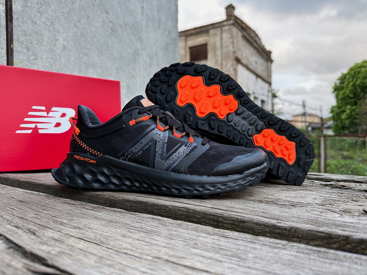 Чоловічі кросівки New Balance Fresh Foam Garoé MTGARORB чорний Оригінал