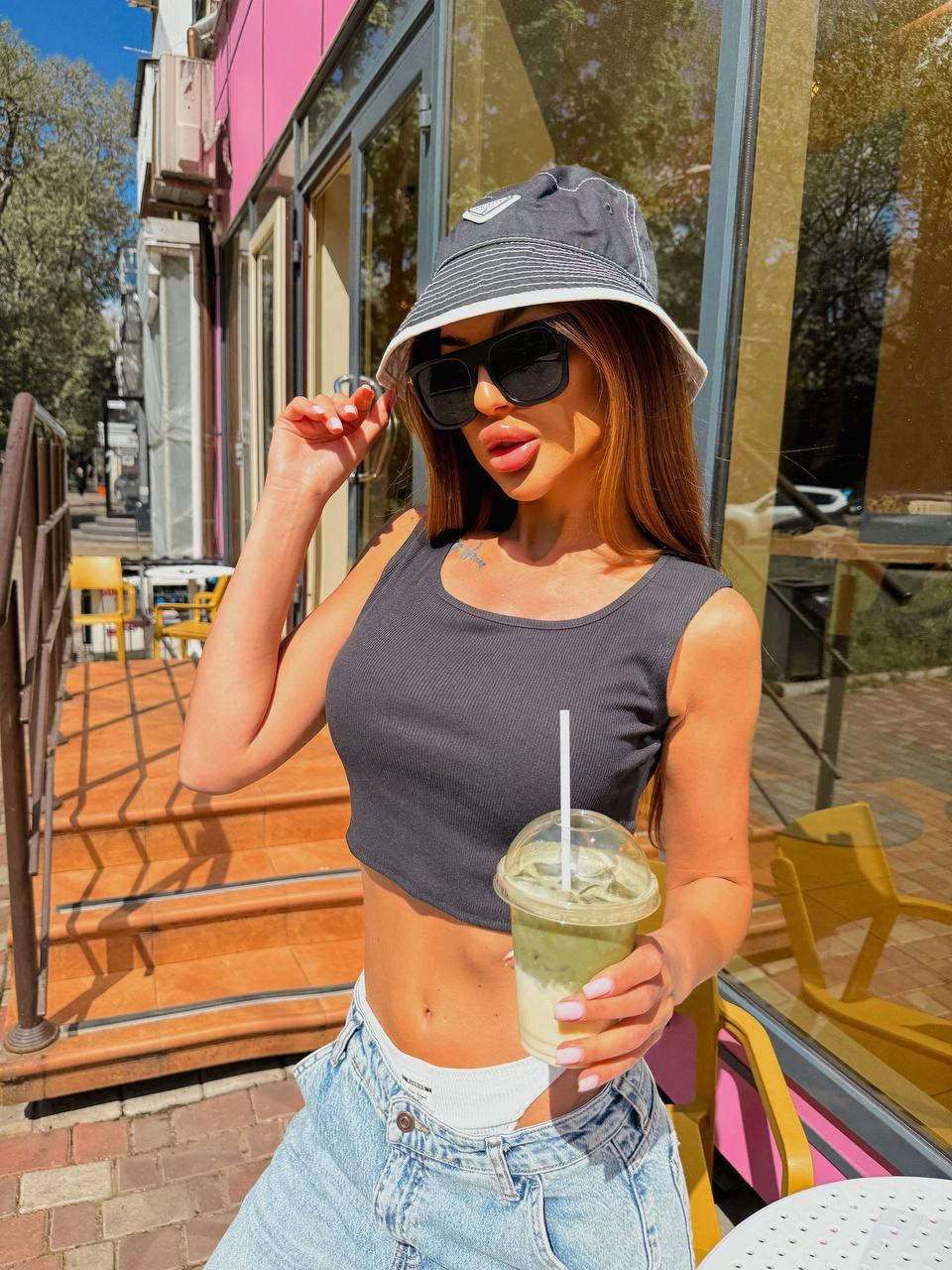 Жіночий кроп топ із трикотажу рубчик на бретелях (р. 42-46) 2FU1238, фото 1