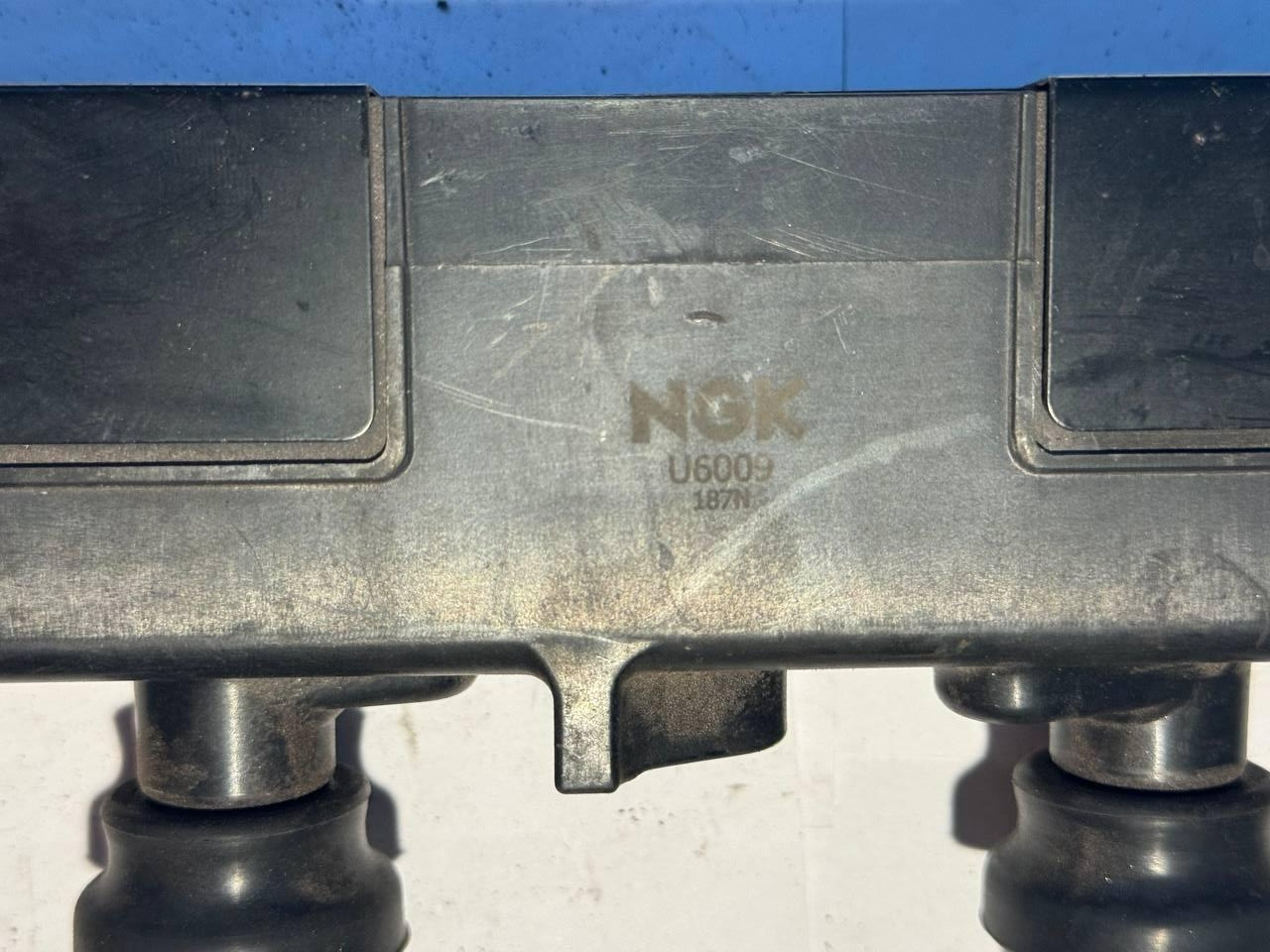 Катушка запалювання NGK U6009 / 187N