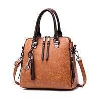 Женская сумка с брелоком через плечо Вместительная женская сумочка из эко кожи Коричневый Seli Жыноча сумка з
