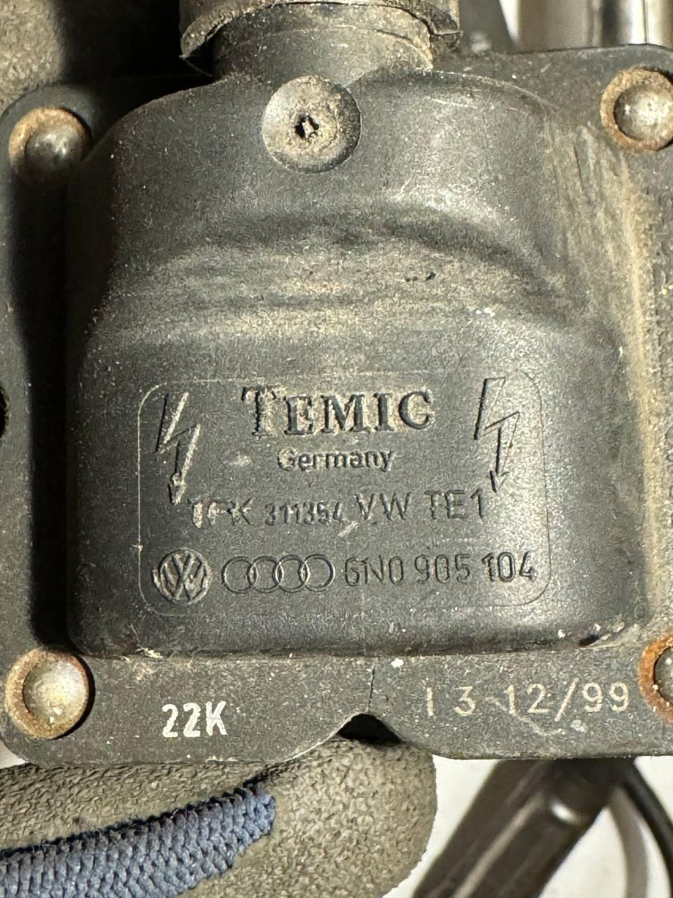 Катушка запалювання Volkswagen / Audi Temic 6N0 905 104 / 6N0905104 / 0237521061 / 030 905 205 AB / 030905205AB