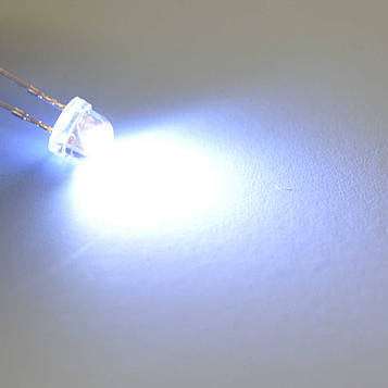 Світлодіод d4,8мм білий (6000-6500K) 2,0-2,5cd, DRP-F5strawhat, уп.10шт