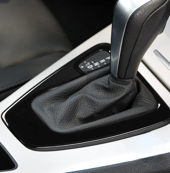 Накладка центральної консолі BMW 3 Series Black E90 E92 2005-12 Накладка чорний глянець на консоль АКПП BMW E90