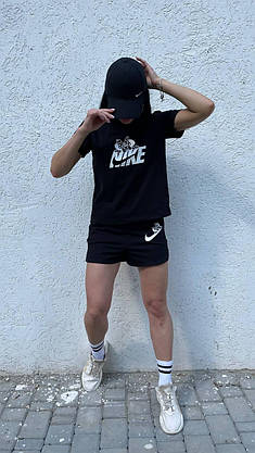 Чорна жіноча футболка Nike стильна молодіжна повсякденна футболка на дівчині літні модні комфортні, фото 5
