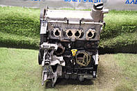 Двигатель VW Jetta 11-18 USA 2.0 73к 14-14-14-8 сломана накладка щупа, без ведущего диска, без защиты ГРМ на