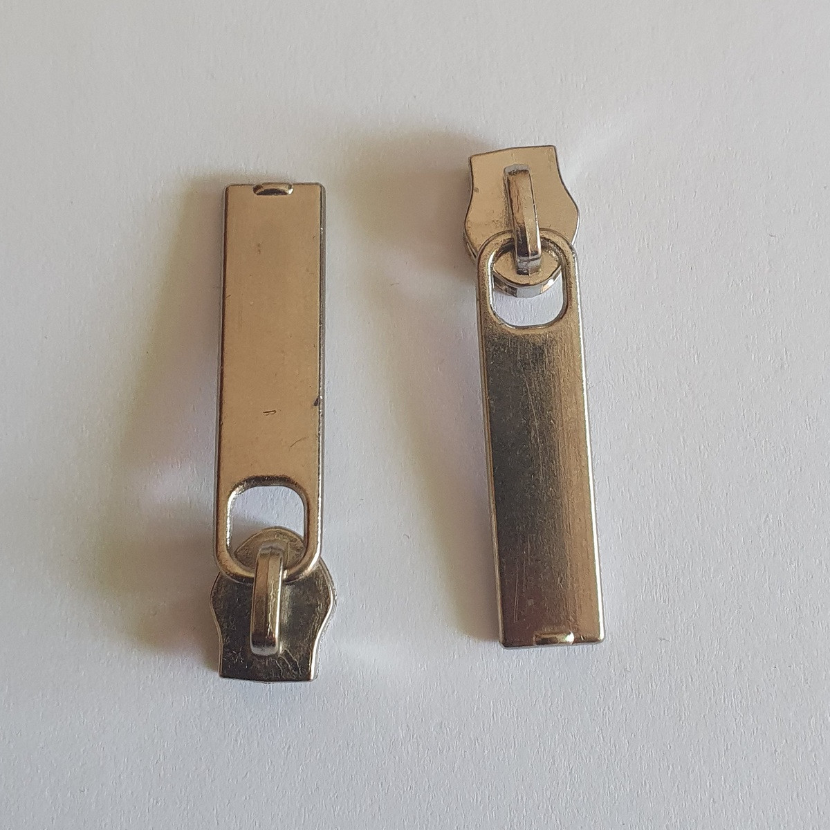 Бігунок для застібки-блискавки спіральної тип5 ЛОПАТКА MAX-W Нікель