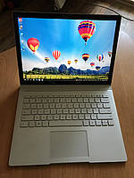 Microsoft Surface book Windows 10 pro/ i5/8gb/ssd 128