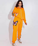 Жіночий прогулянковий костюм з метеликами, фото 5