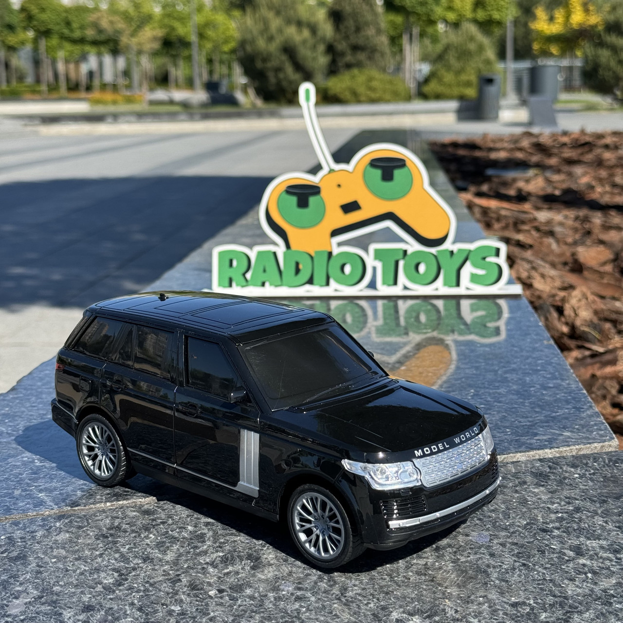 Джип на радіоуправлінні Rover Luxe Black RC Чорний | Машинка на пульті управління | Машина на радіокеруванні, фото 1