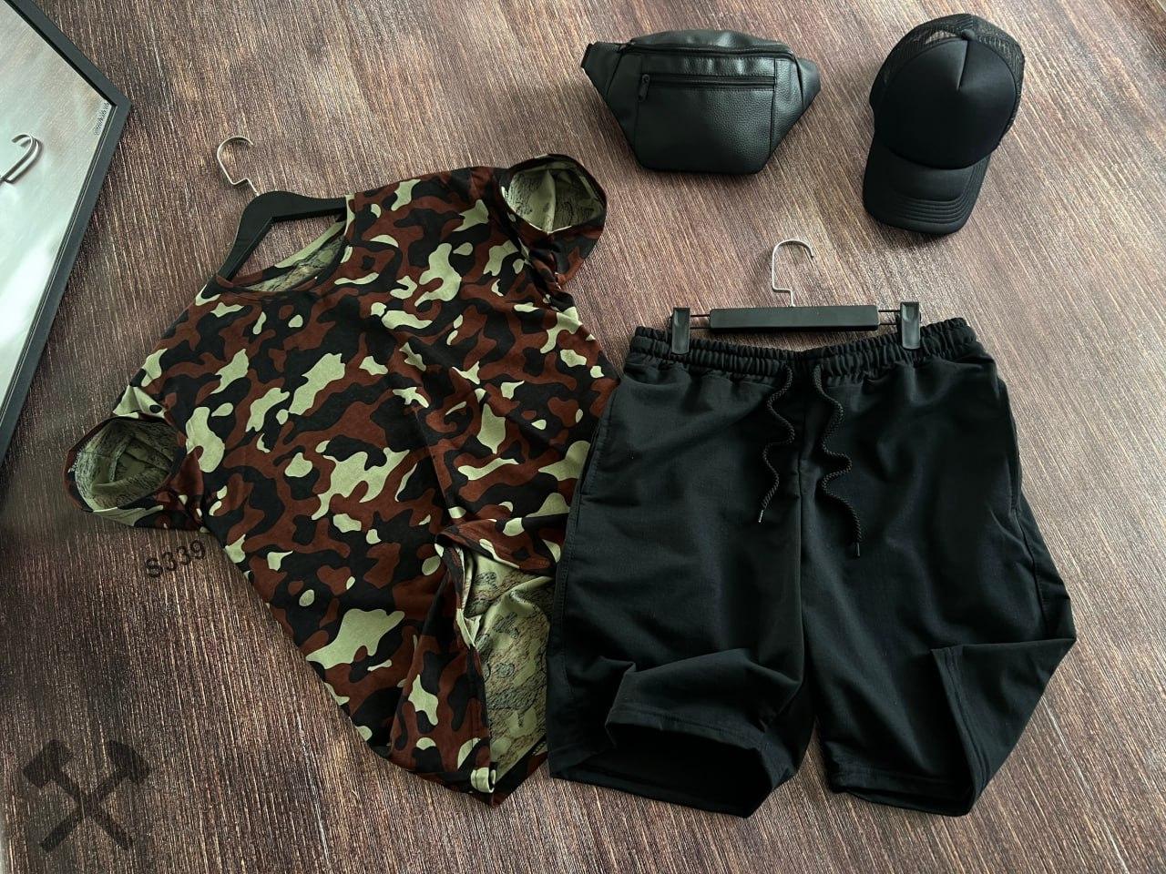 Літній костюм чоловічий футболка шорти бейсболка сумка спортивний комплект casual камуфляжно-чорний, фото 1
