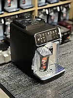 Еспресо машина для кав'ярні (12 видів кави) Кавомашина зі спінювачем молока PHILIPS Series 5400 YES