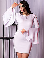 Жіноча коротка трикотажна міні сукня, що обтягує по фігурі, з рукавами кльош. БІла
