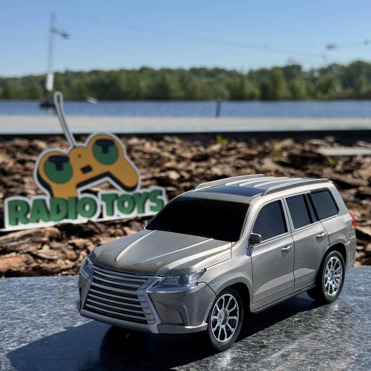 Джип на радіоуправлінні Lexus LX600 Сірий | Машинки на пульті управління | Машина на радіокеруванні, фото 1