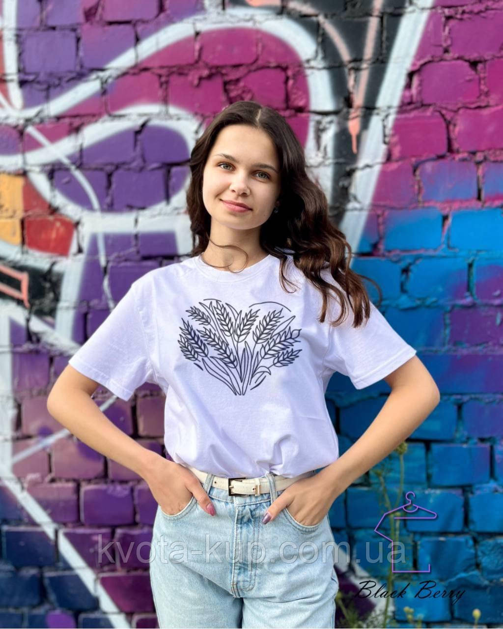 Базова футболка із зображенням, фото 1