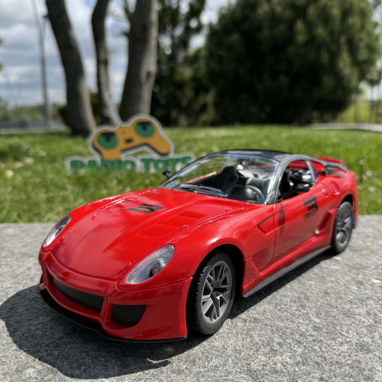 Спорткар на радіоуправлінні Inferno Ferrari 811 Червона | Машинка на пульті управління | на радіокеруванні, фото 1