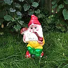 Садовий гном з трубкою на грибі 40 см кераміка