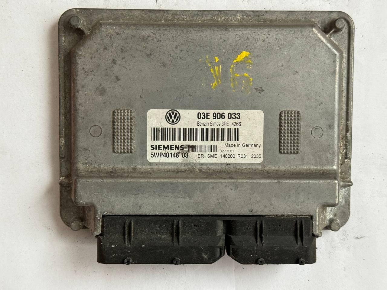 Електронний блок керування Volkswagen benzin 03E 906 033 / 03E906033 / 5WP4014803, фото 1