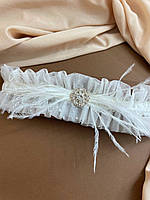 Свадебная подвязка на ногу невесты