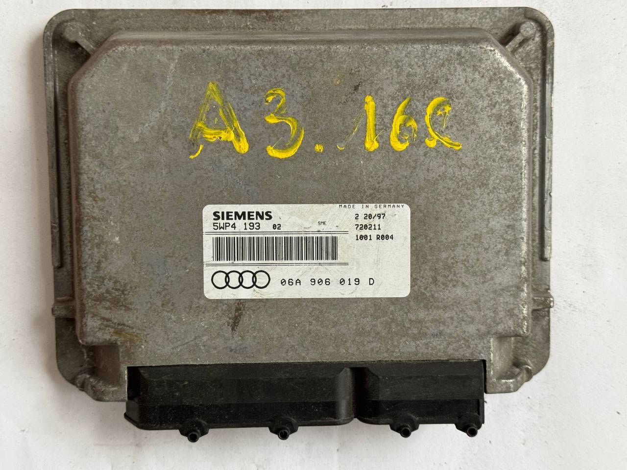 Електронний блок керування Audi A3 Siemens 06A 906 019 D / 06A906019D / 5WP4193 02 / 5WP419302