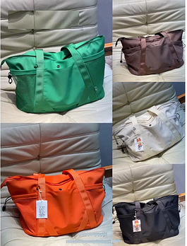 Сумка спортивна дорожня 40*17 см на блискавці у різних кольорах Liza