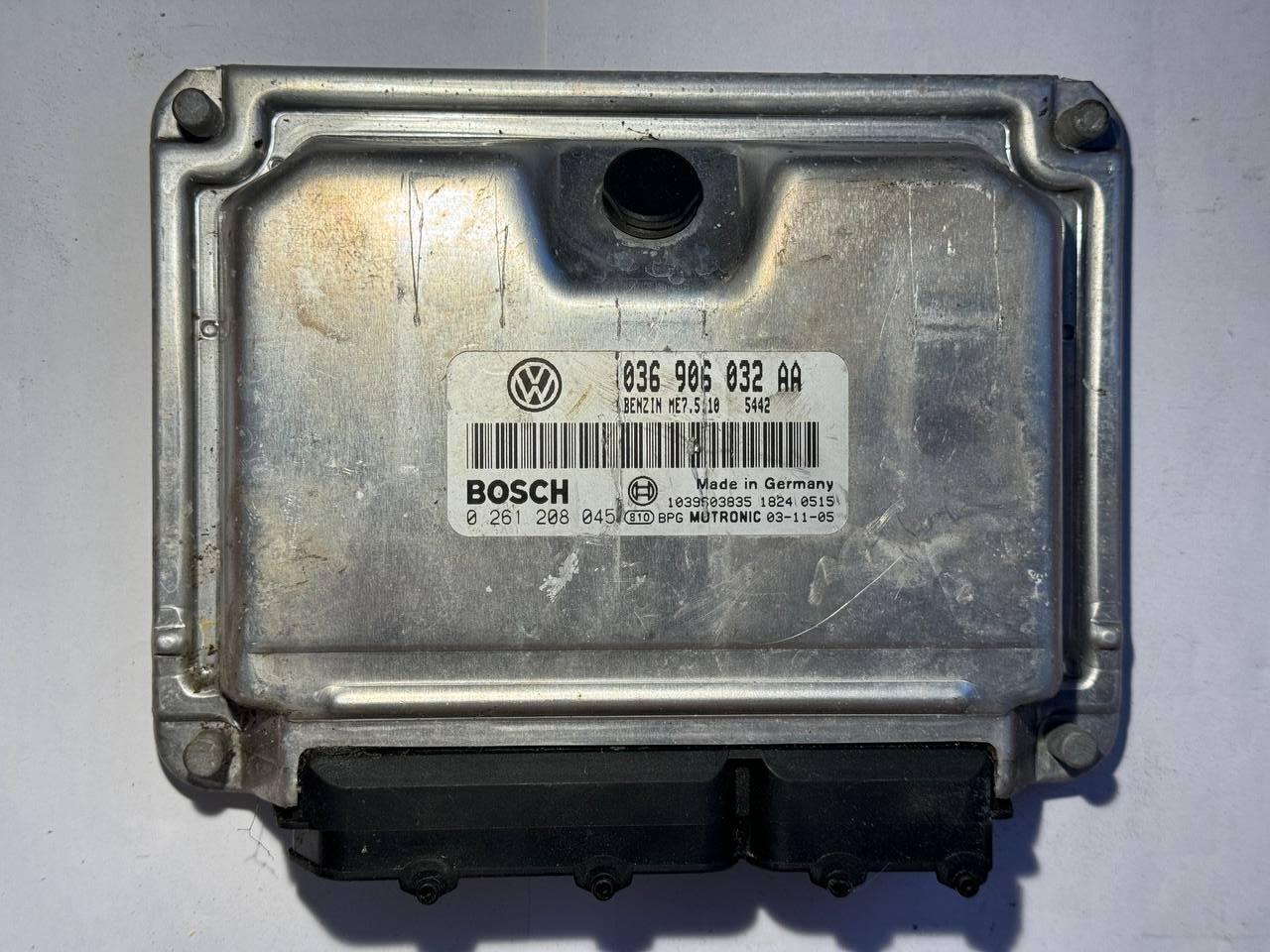 Електронний блок керування Volkswagen benzin Bosch 036 906 032 AA / 036906032AA / 0 261 208 045 / 0261208045, фото 1