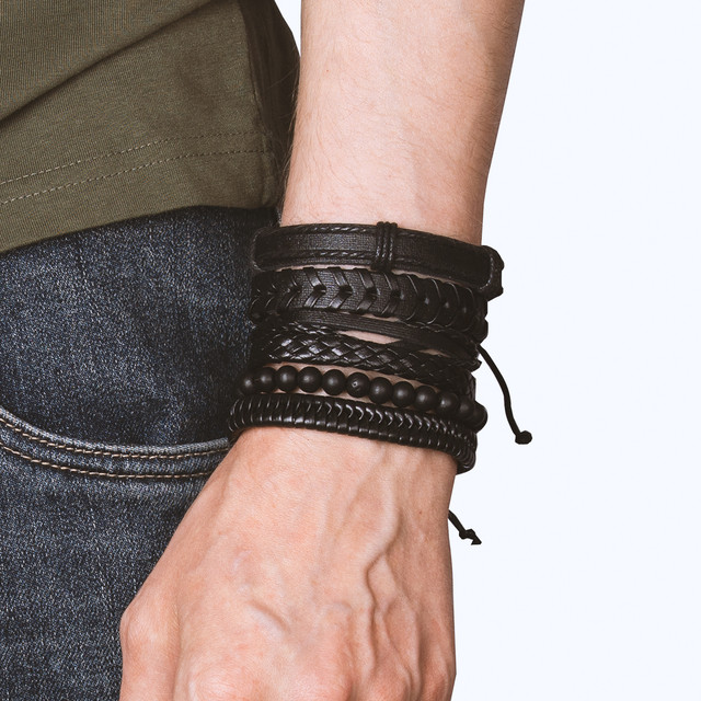 Фото браслет на руку чорного кольору набір з 6 шт. арт.00101 Фото браслет на руку чорного кольору набір з 6 шт. арт.00101