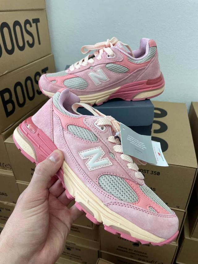 Женские кроссовки New Balance 993