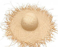 Соломенная шляпа с широкими полями и бахромой kz