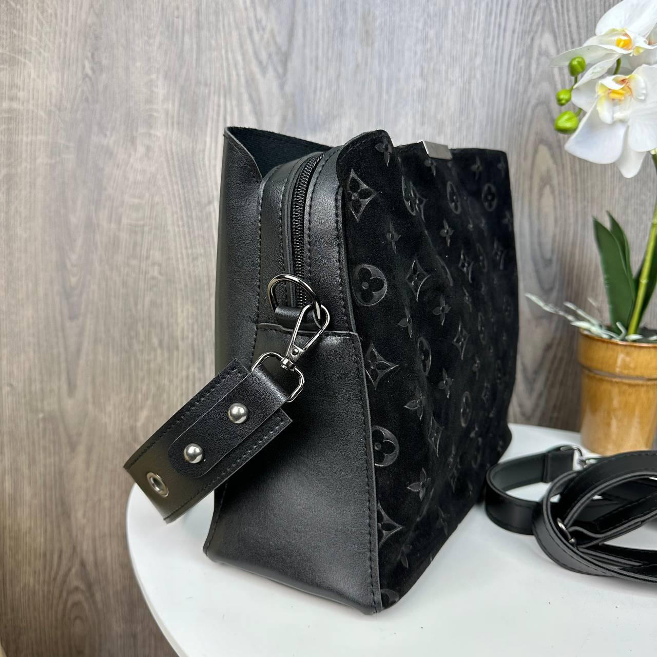 Замшевая женская сумка на плечо стиль Луи Витон, черная сумочка с тиснением из натуральной замши PRO_1099 - фото 3 - id-p2212871985