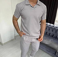 Стильный мужской костюм футболка с воротником и брюки серый