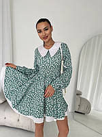 Эффектное нарядное мини платье с акцентом в виде белого воротника зеленый