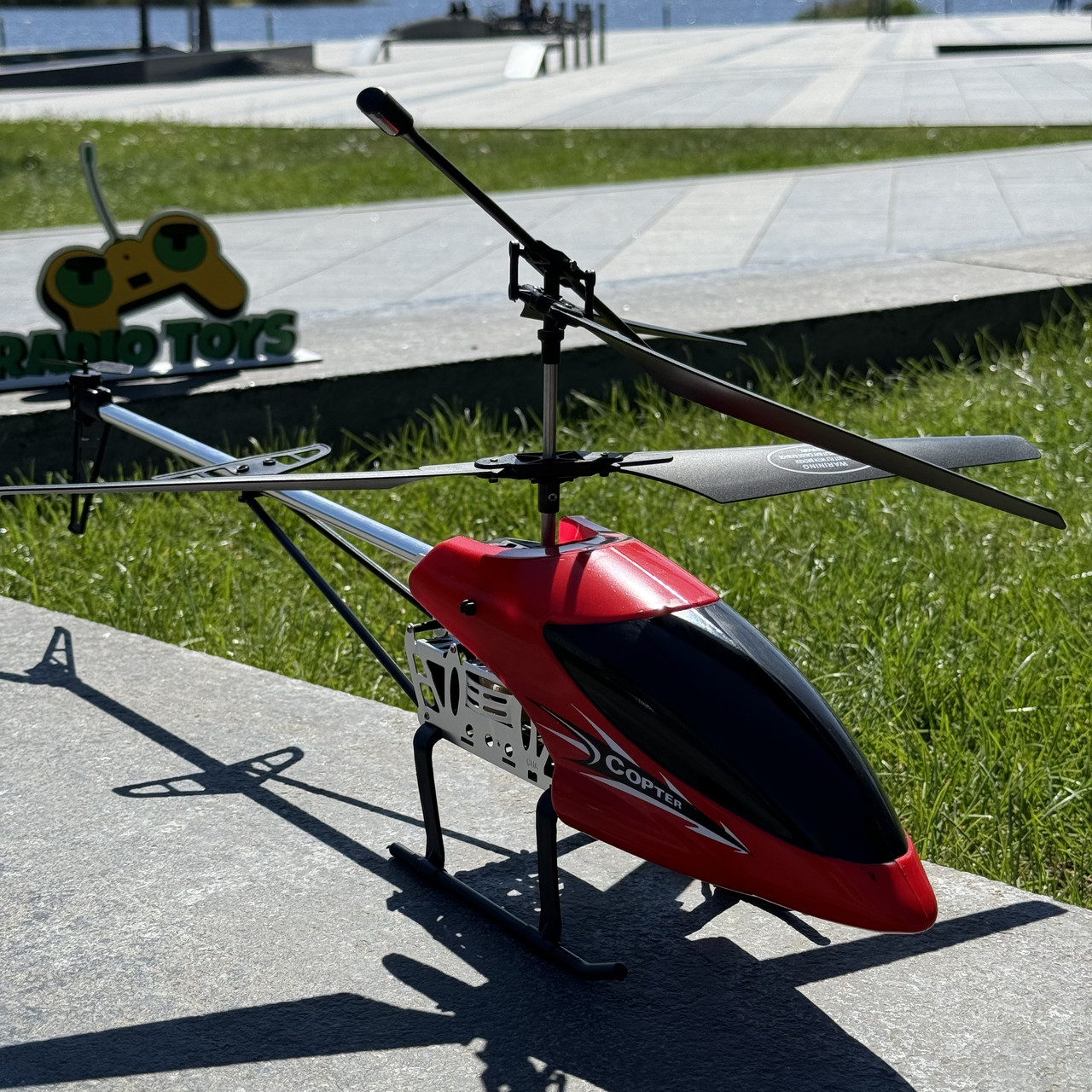 Вертоліт на радіоуправлінні "TORNADO" Червоний 65см | Гвинтокрил на пульті управління | Гелікоптер на радіокеруванні, фото 1