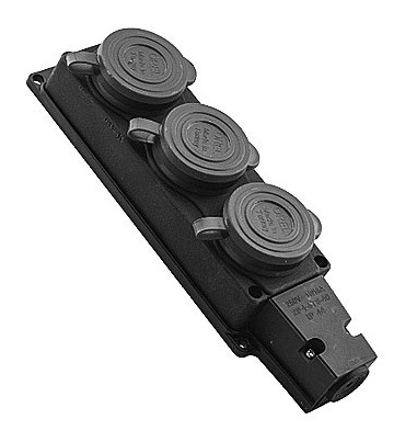 Розетка тримісна із захисними кришками з з/к RUBBER IP44 TNSy