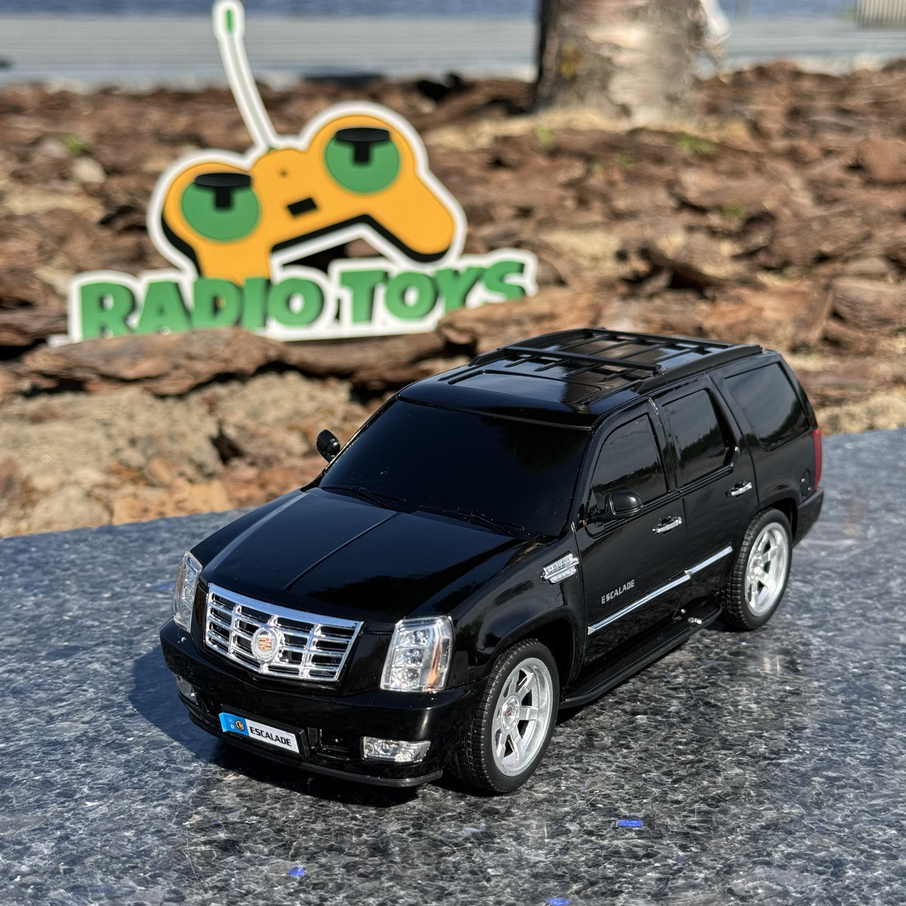 Машинка на радіоуправлінні CADILLAC Чорна | Машинка на пульті управління | Машина каділак на радіокеруванні, фото 1