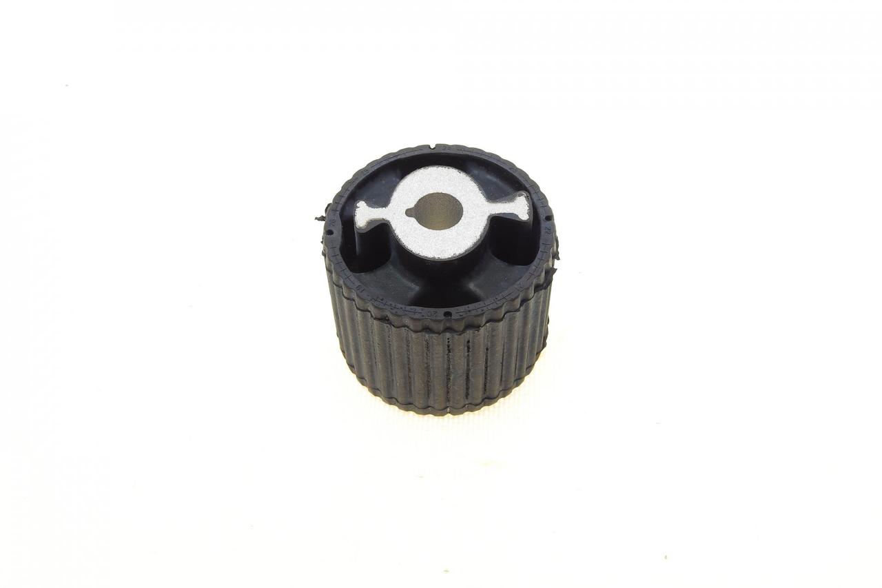 Сайлентблок задньої балки передній BMW 5 (F07 / F10 / F11 / F18) / 6 (F06 / F12 / F13) / 7 (F01 / F02 / F04) BMW 33316792873
