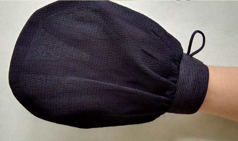 Кесе рукавичка для пілінгу тіла чорна