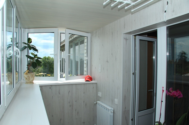 Вынос балкона по подоконнику Вынос балкона по подоконнику