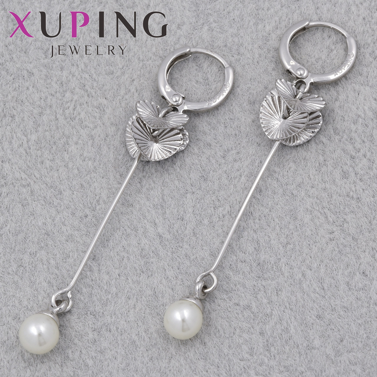 Серёжки застежка в виде кольца сребристого цвета XupingJewelry покрыты родием сердца длинные с бусинами  55 мм
